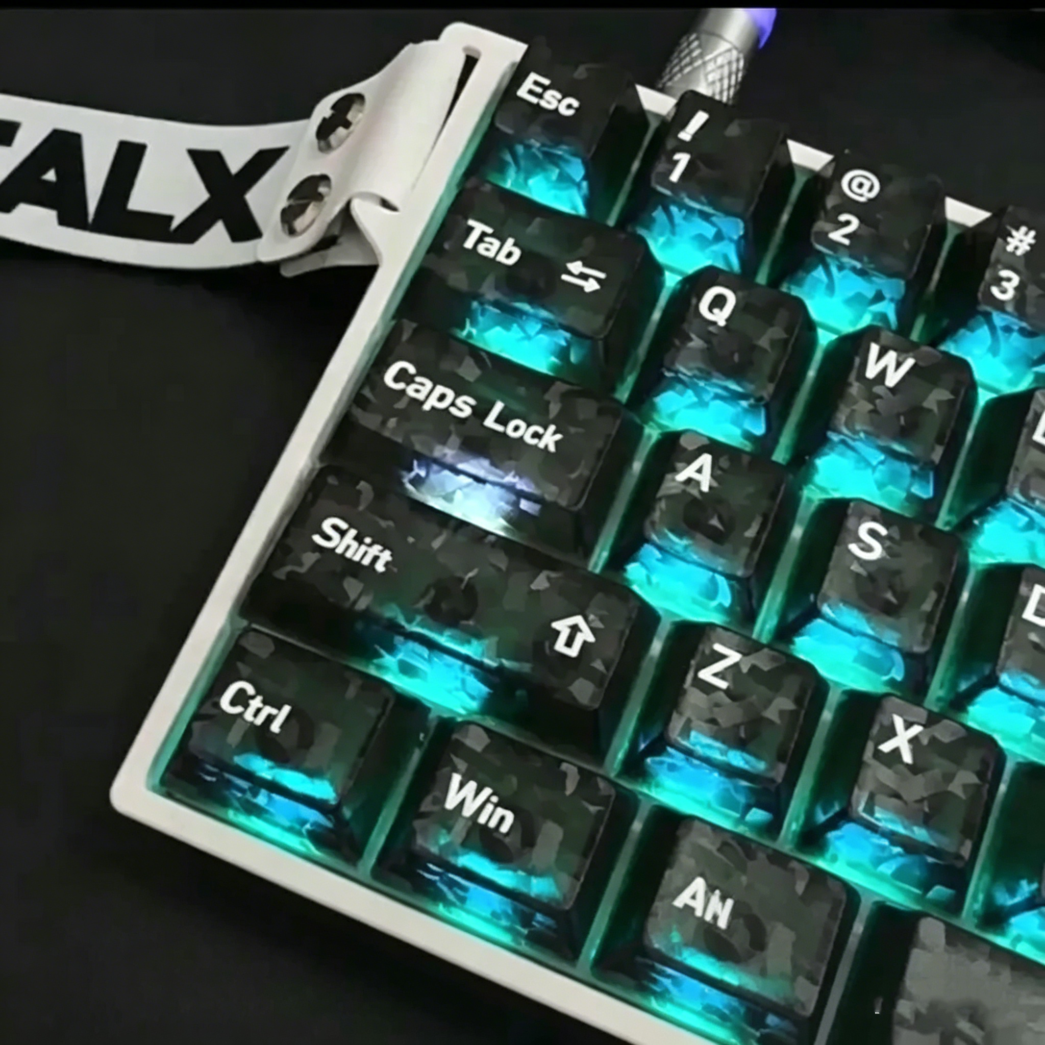 2026 New Forged Carbon Fiber T - Keyboard Gaming Transparent 评论和价格