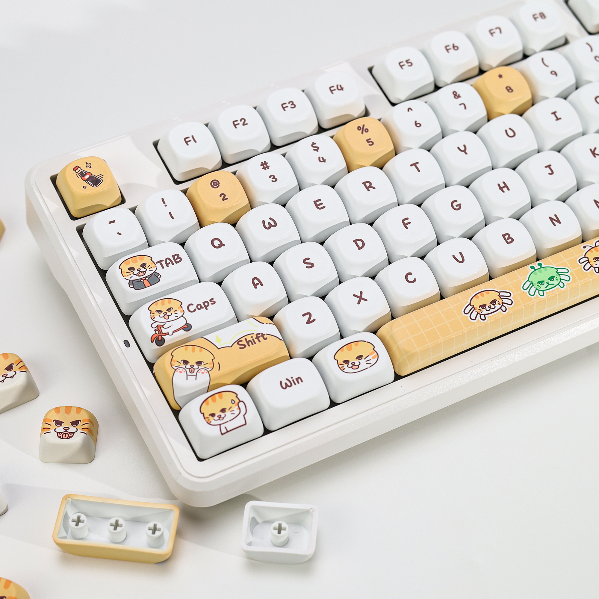 KBDiy Cute Bad Cat Theme Keyca - Gaming Keyboard No Number Pad 评论和价格
