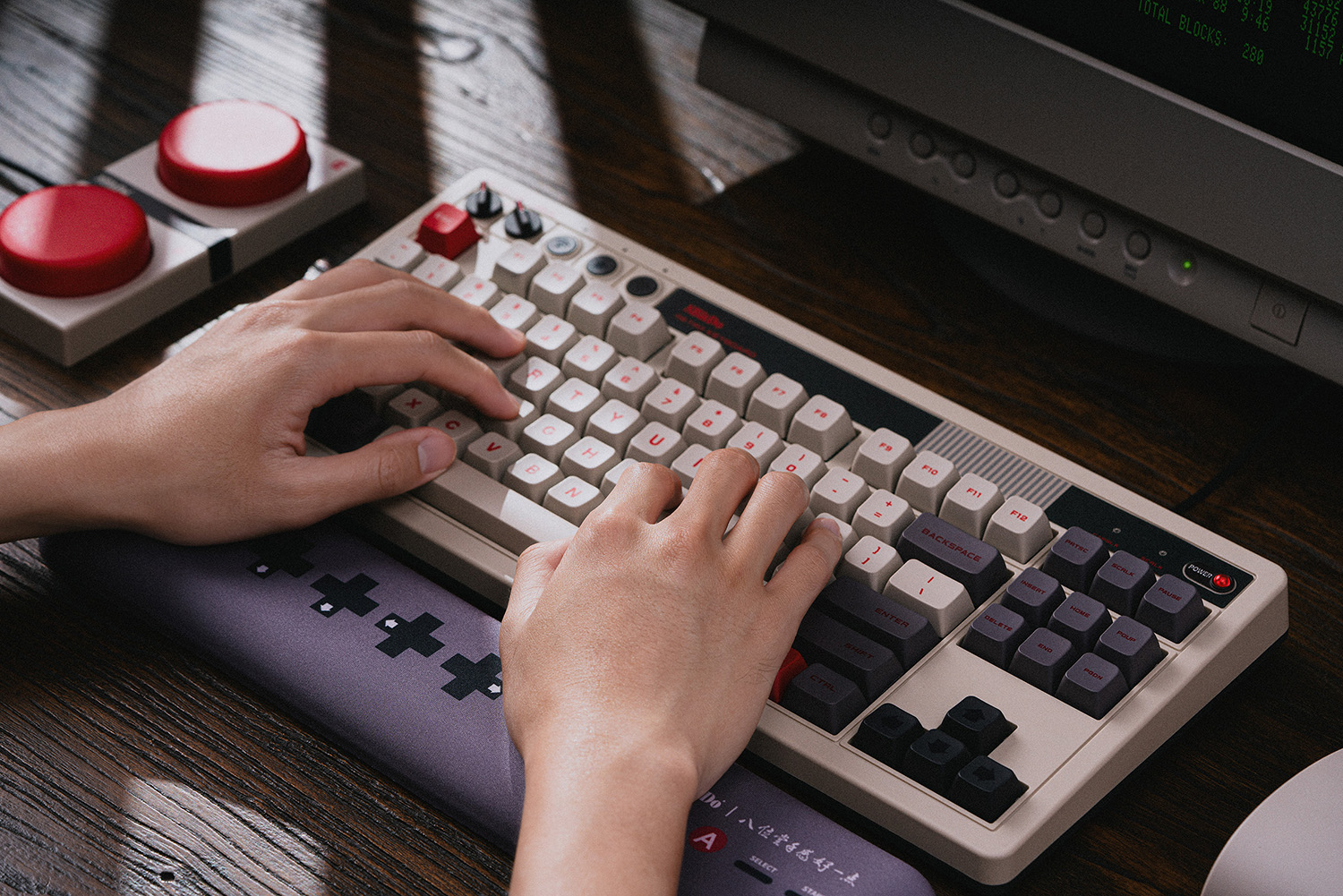 8Bitdo Retro Mechanical Keyboa - Gaming Keyboard Bluetooth 评论和价格
